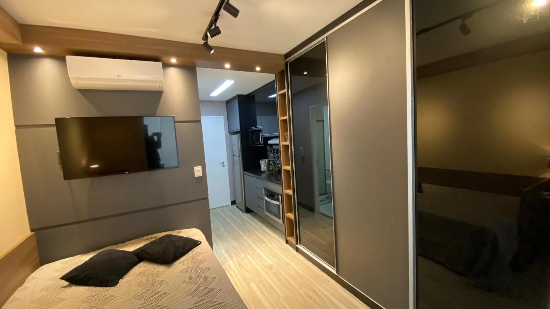 Studio Em Frente Ao Pq Augusta 300 M Do Metro E Universidade Mackenzie サンパウロ
