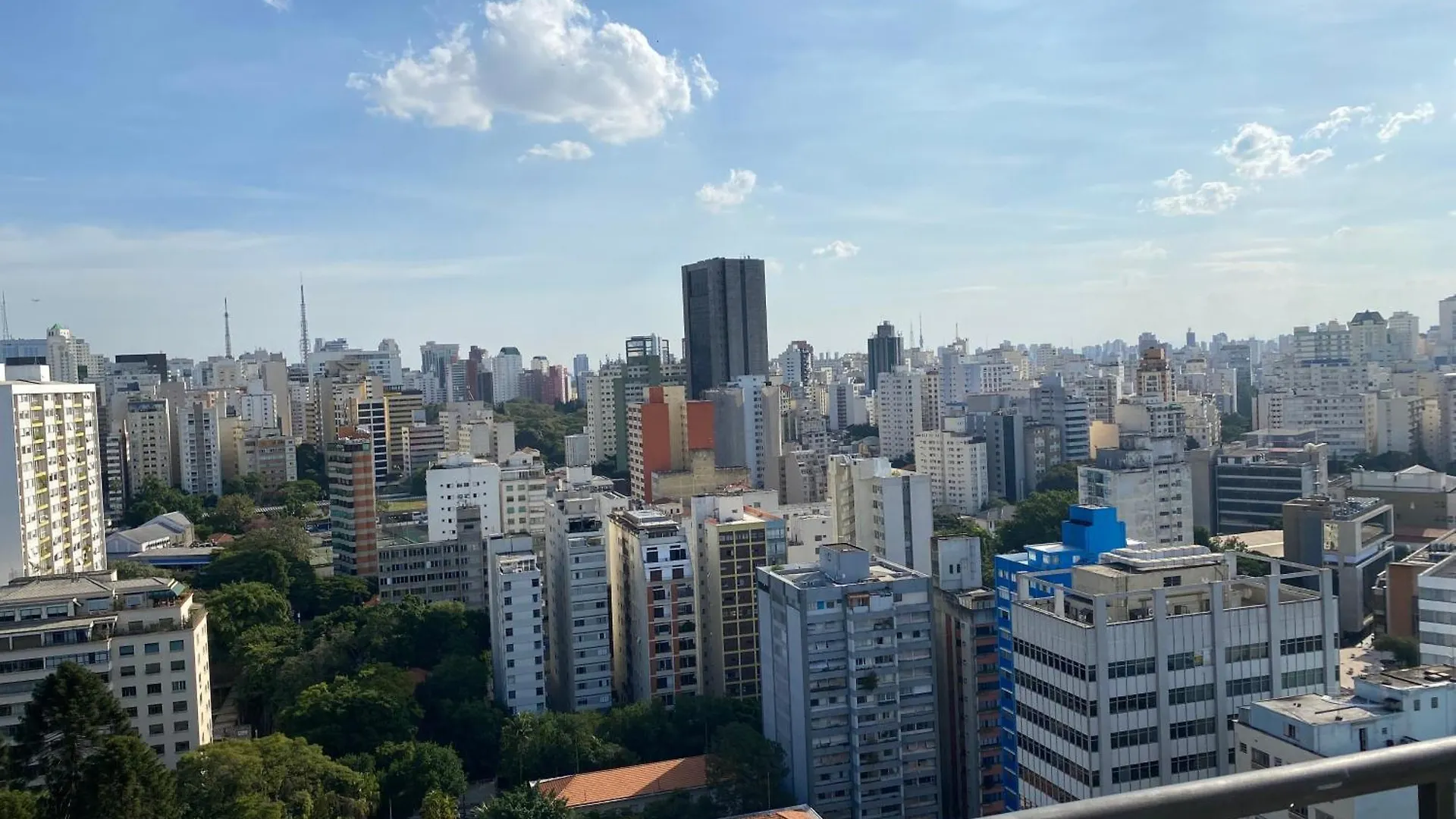 アパート Studio Em Frente Ao Pq Augusta 300 M Do Metro E Universidade Mackenzie サンパウロ