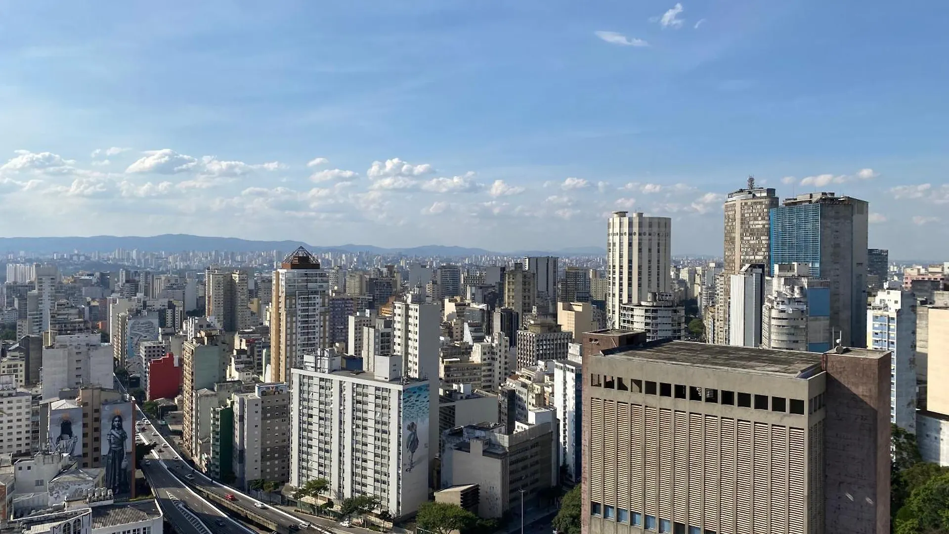 Studio Em Frente Ao Pq Augusta 300 M Do Metro E Universidade Mackenzie サンパウロ 0*,  ブラジル